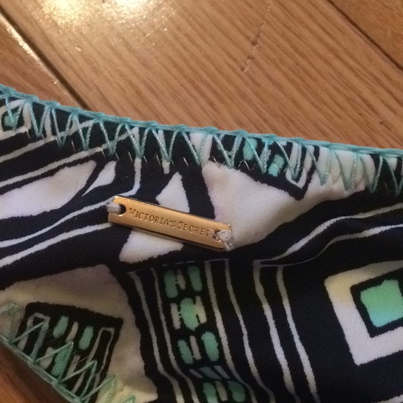 🌺VS Cheeky🌺 - Picture 3 of 7